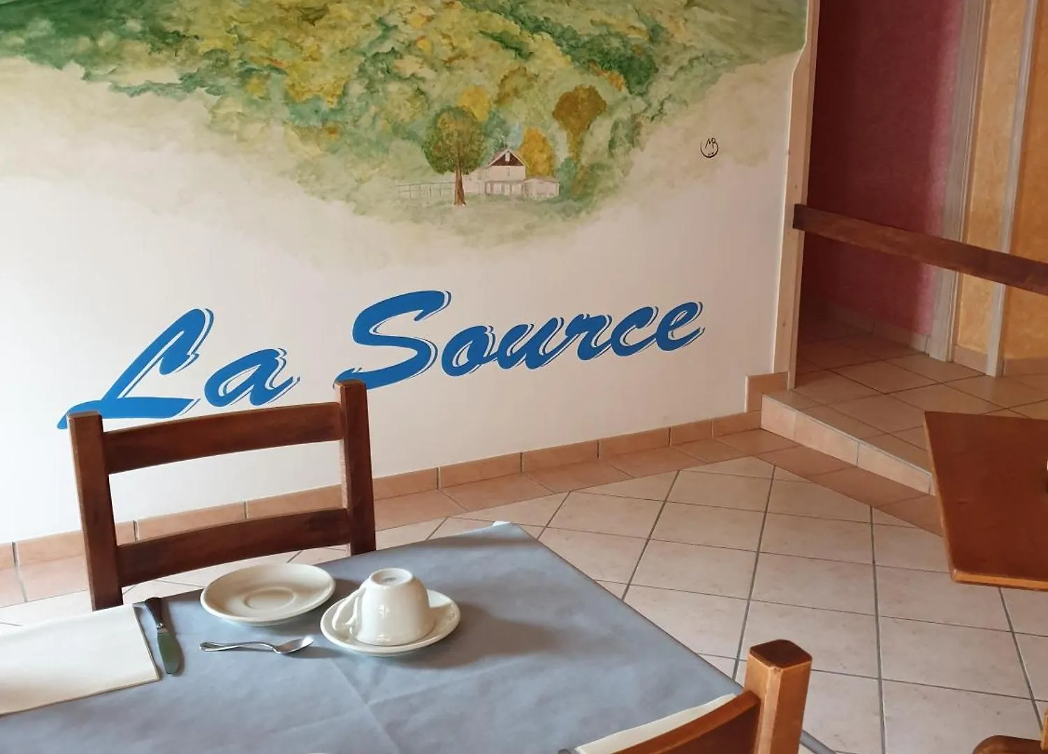 ***  La Source Jacquet Depuis 1954 Hotel Et Studio Saint-Jean-de-Chevelu France